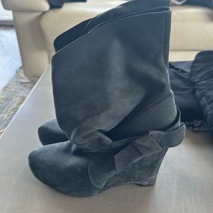 Vera Wang Lavender Label Black Heeled Boots